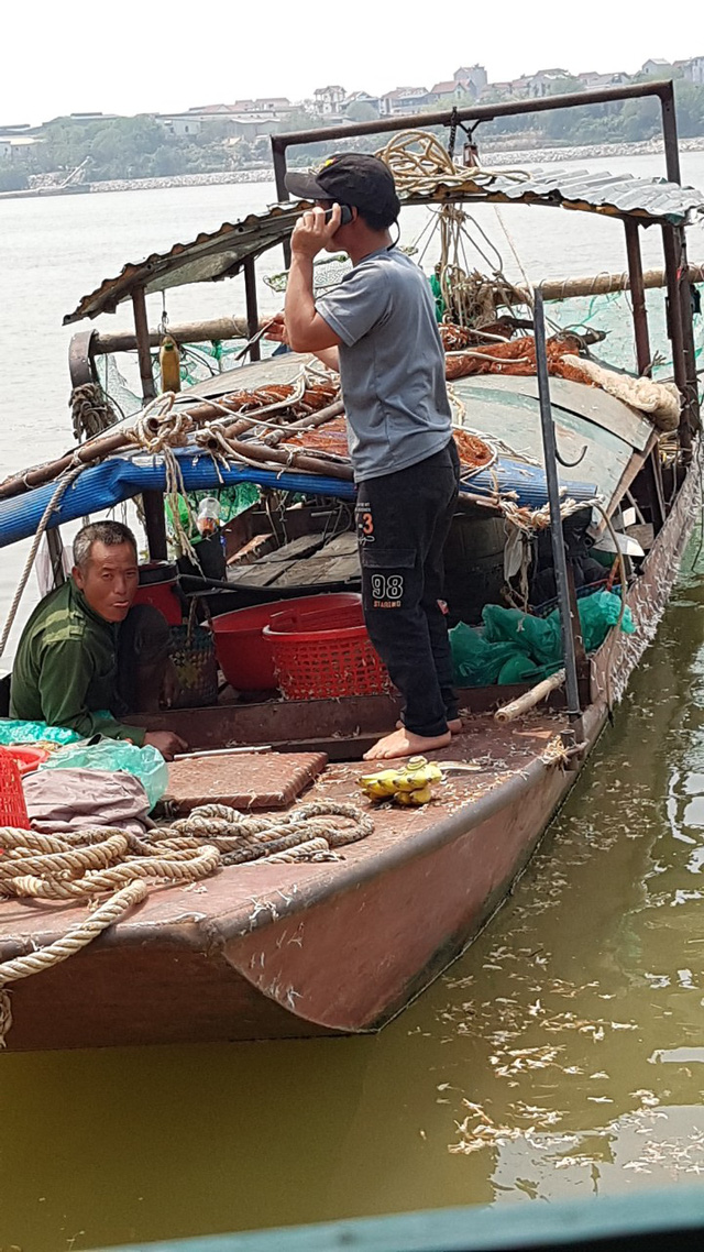 The animal pretends to be strange in the Red River, lives for a few hours but has a reputation for specialties, costing millions of dong - Photo 4.