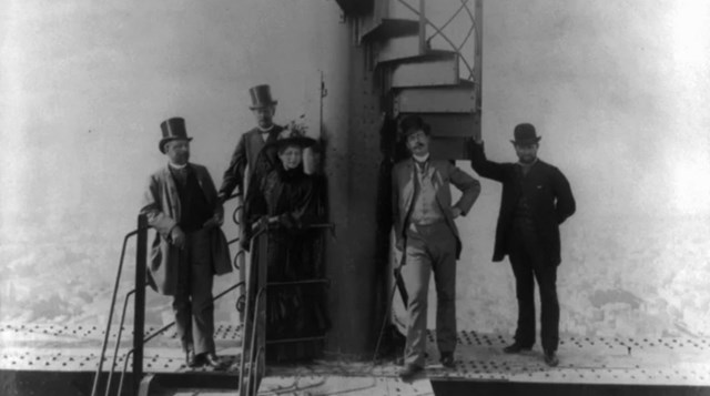 What really happened on the day the Eiffel Tower appeared to the world in 1889?  - Photo 4.