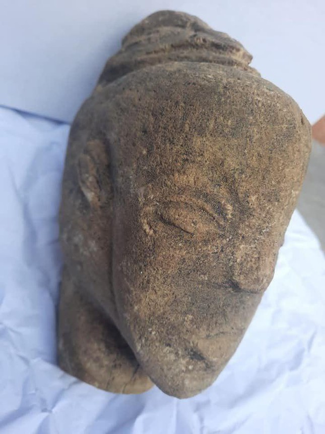 Bất ngờ đào được tác phẩm điêu khắc nữ thần quý giá 4.500 năm tuổi - Ảnh 1.