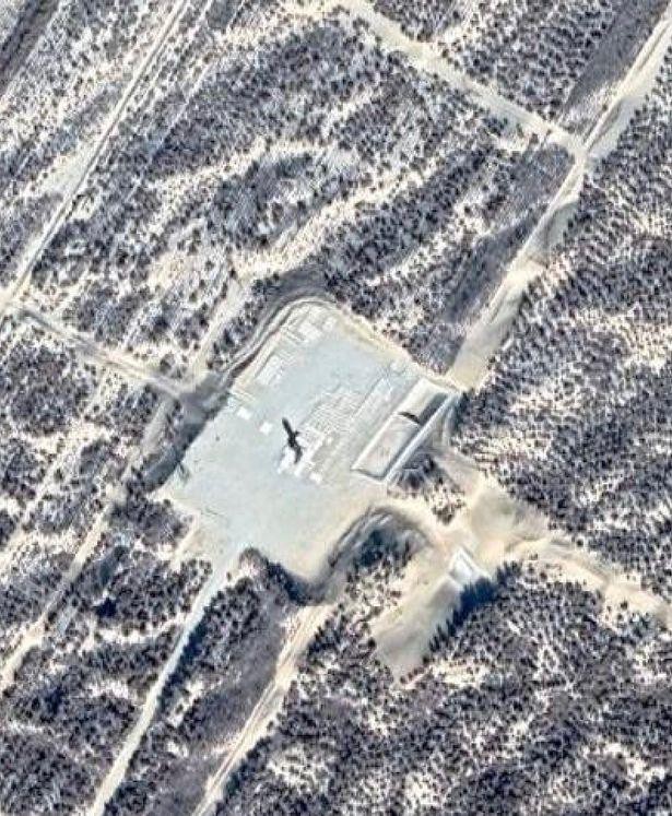 Người dùng Google Maps phát hiện bí mật gây choáng váng ẩn sâu trong sa mạc Trung Quốc - Ảnh 2.
