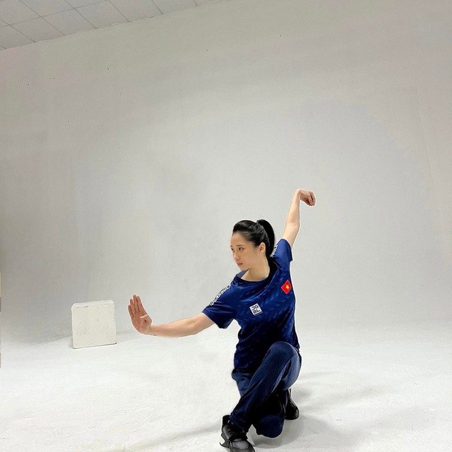 Nhan sắc xinh đẹp của nữ hoàng Wushu người vừa giành được tấm HCV SEA Games 31 - Ảnh 2.