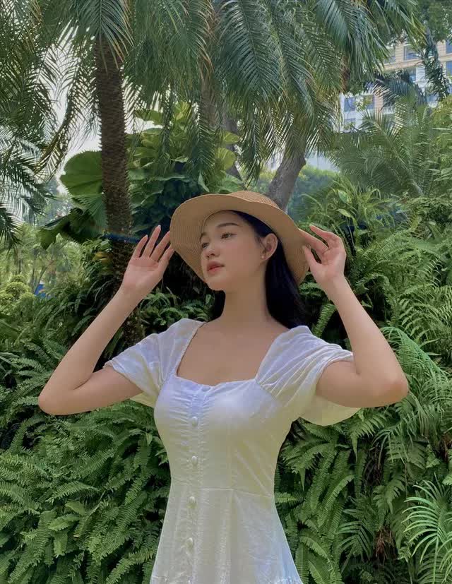 Cô gái Bến Tre có tên lạ, nét đẹp Á Đông, cao 1m75 Miss World Vietnam 2022 là ai? - Ảnh 9.