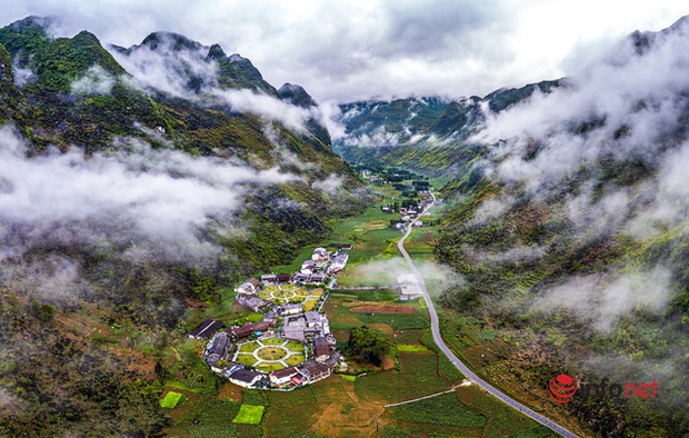 Du lịch Hà Giang chuyển mình, du khách đắm chìm trước cảnh đẹp mê hồn của vùng cao nguyên đá - Ảnh 17.