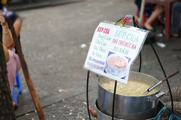 Gánh súp cua gần 30 năm giữa lòng Sài Gòn được mệnh danh là món súp đáng thử nhất - Ảnh 4.