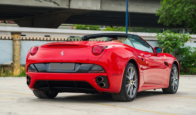 Một trong 4 chiếc Ferrari California hiếm hoi tại Việt Nam rao bán với giá hơn 10 tỷ đồng  - Ảnh 4.