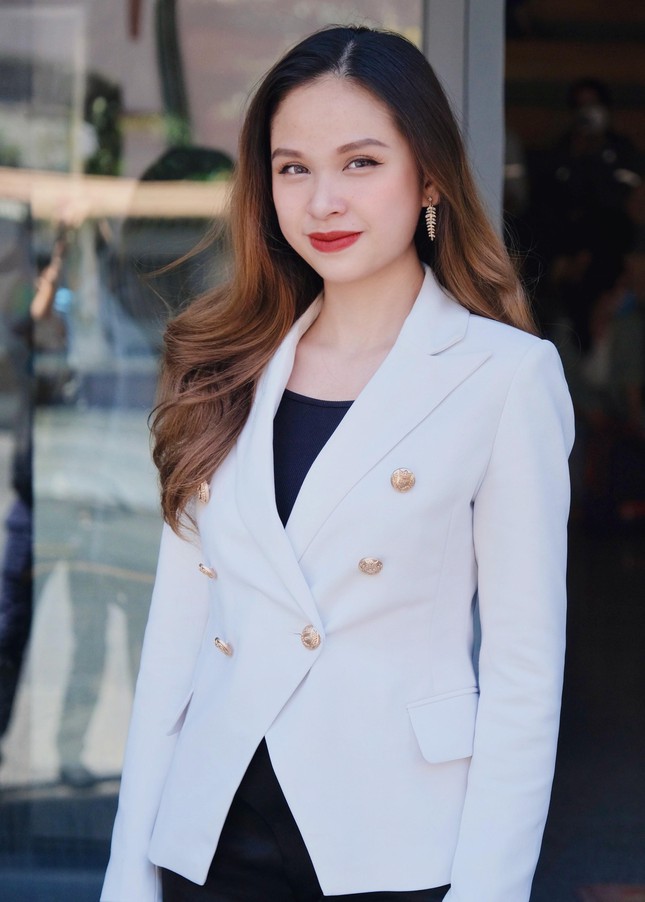  Cô gái Sài thành trở thành CEO năm 19 tuổi, điểm IELTS 8.0  - Ảnh 4.