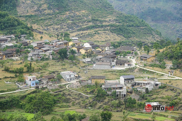 Du lịch Hà Giang chuyển mình, du khách đắm chìm trước cảnh đẹp mê hồn của vùng cao nguyên đá - Ảnh 6.