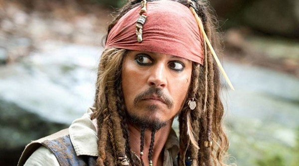 Johnny Depp gã cướp biển đào hoa của Hollywood: U60 thân bại danh liệt vì yêu mê mệt tình trẻ kém 23 tuổi - Ảnh 2.