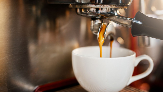 Uống cà phê Espresso có thể khiến tăng Cholesterol nhưng chỉ ở nam giới - Ảnh 1.