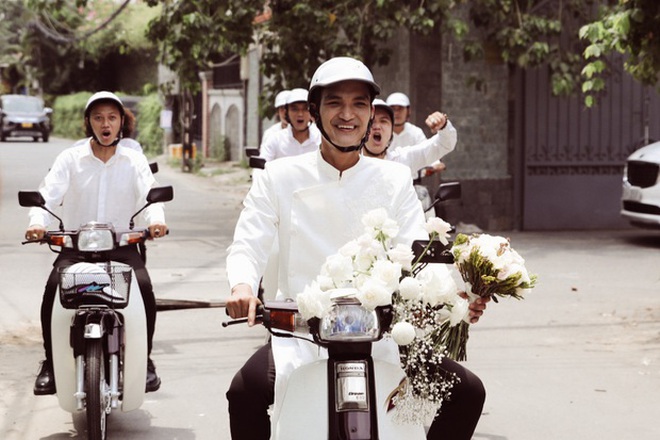 2 ngày trước hôn lễ Mạc Văn Khoa: Chú rể thông báo 1 chuyện quan trọng, nhìn sang hành lý mà choáng! - Ảnh 3.