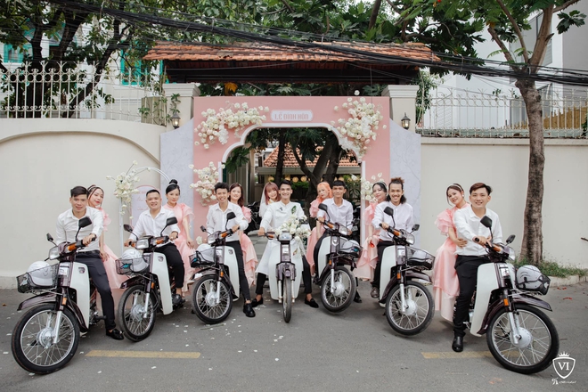 2 ngày trước hôn lễ Mạc Văn Khoa: Chú rể thông báo 1 chuyện quan trọng, nhìn sang hành lý mà choáng! - Ảnh 4.