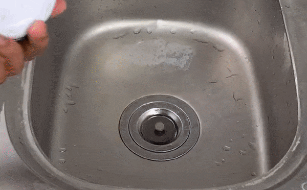 Thiết bị dùng sóng siêu âm để rửa bát chỉ từ 300.000 đồng, hóa ra lại là "một cú lừa"