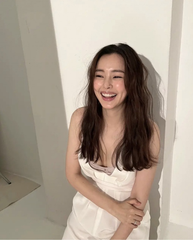 Hoa hậu từng làm “vệ sĩ” cho Kim Tae Hee: Sở hữu nhan sắc vạn người mê, chuyện tình 7 năm cạnh tài tử đình đám không nhận cái kết đẹp - Ảnh 11.