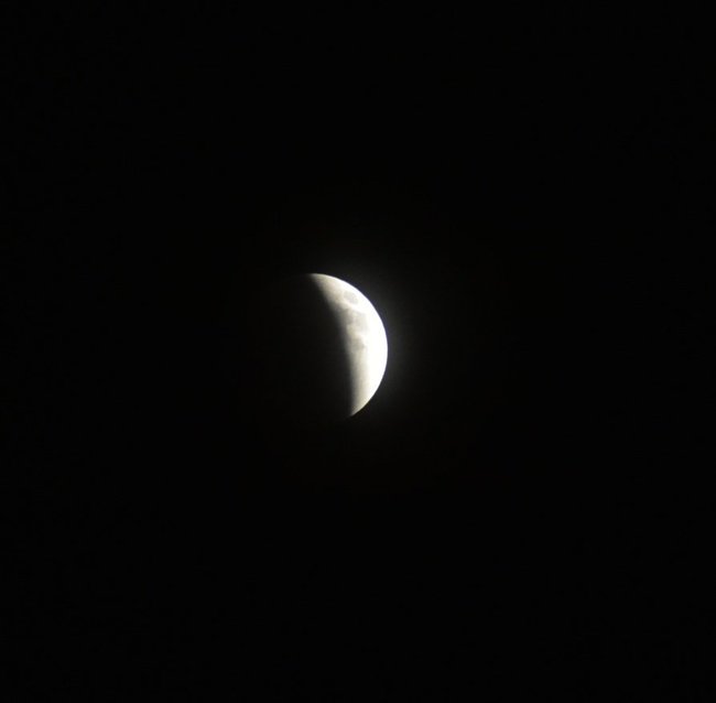 The first super lunar eclipse of the year: People are eager to see Hang blooming from all over the world - Photo 12.