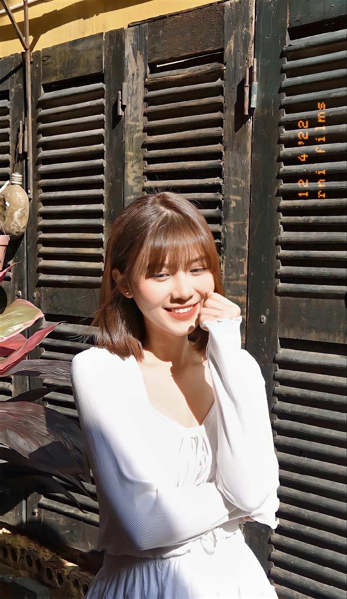 Diễn xuất nhạt nhoà nhưng sắc vóc gây thương nhớ của con gái Việt Anh trong Chồng cũ, vợ cũ, người yêu cũ - Ảnh 14.