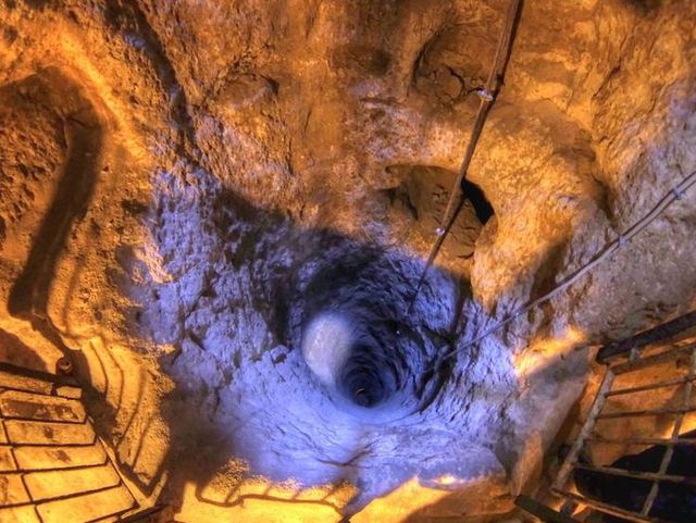 Thành phố ngầm 18 tầng ẩn dưới hầm nhà dân ở xứ sở thảm bay Thổ Nhĩ Kỳ: Được phát hiện trong tình cảnh tréo ngoe, nhìn kiến trúc mới thán phục tài trí người xưa - Ảnh 5.