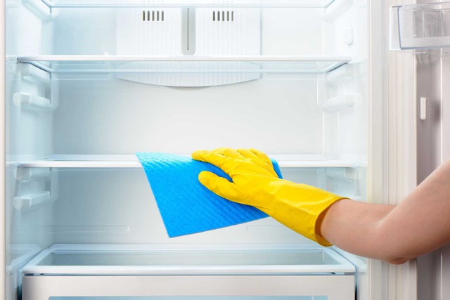 Bao lâu thì nên làm sạch ngăn đông tủ lạnh một lần để tránh tình trạng nhiễm khuẩn đồ ăn? - Ảnh 4.