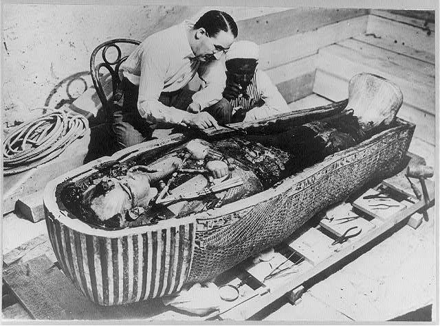 Revealing about King Tut's tomb after 100 years of finding - Photo 3.