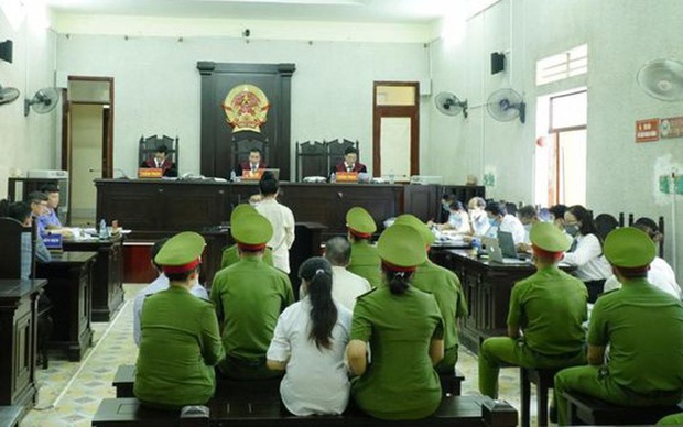 Mẹ nữ sinh giao gà tại Điện Biên hầu tòa về tội mua bán trái phép chất ma túy - Ảnh 2.