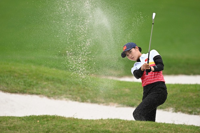 The 19-year-old female pearl of the Vietnamese golf village: 10 years old learns golf, 14 years old wears the national team shirt to attend the SEA Games - Photo 5.