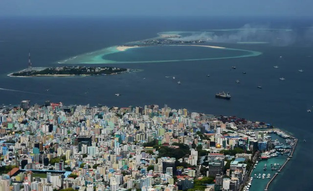 Cận cảnh đảo rác - vết sẹo nhân tạo giữa thiên đường du lịch Maldives - Ảnh 3.