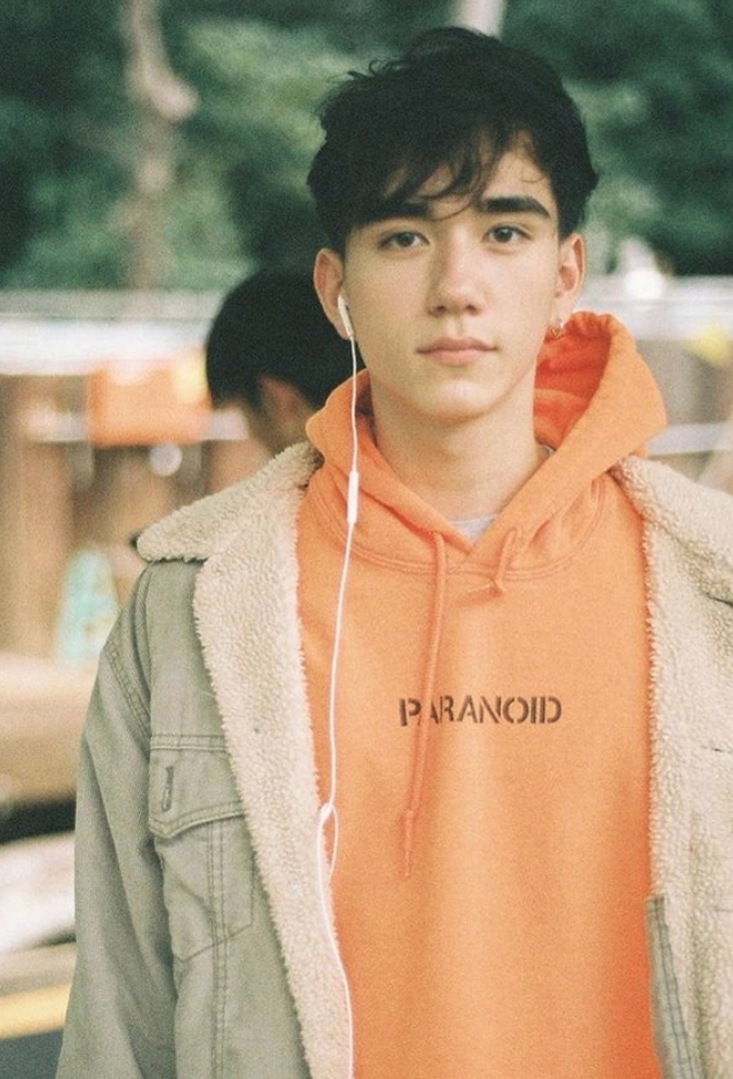Appears a hot boy with a photo of a hybrid of two beautiful bloodlines, no less than an actor: Passed 5 universities, but only chose 1 super expensive school in Vietnam - Photo 3.