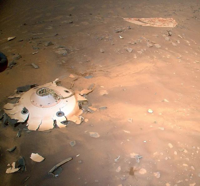 Trực thăng Sao Hỏa viếng thăm nơi an nghỉ của đồng nghiệp - Ảnh 3.