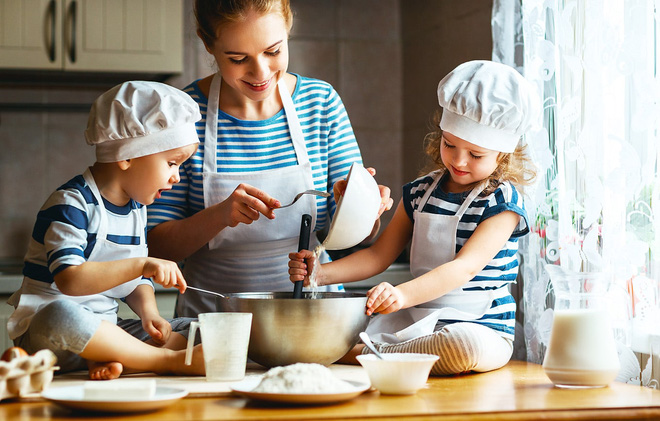 Nấu ăn cùng con: Công thức nấu ăn và mẹo để làm cho nó thú vị - Ảnh 4.