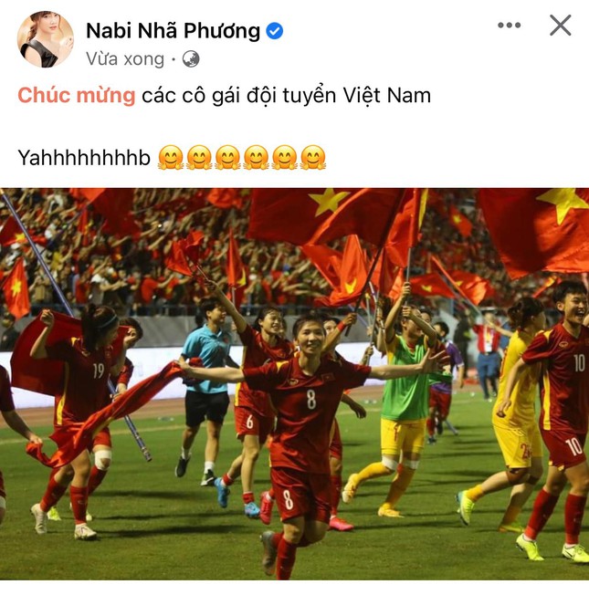 Dàn sao bùng nổ mừng HCV SEA Games của tuyển nữ: Tuyệt vời các cô gái Việt Nam! - Ảnh 5.