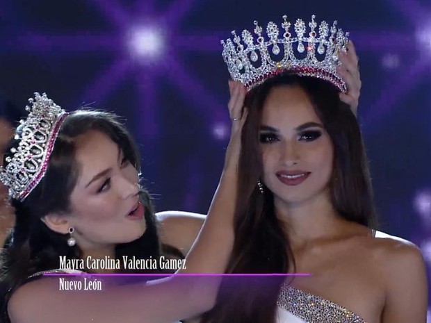 Chung kết Hoa hậu Mexico 2022 bị khán giả ném đá vì sự cố trao nhầm vương miện - Ảnh 1.
