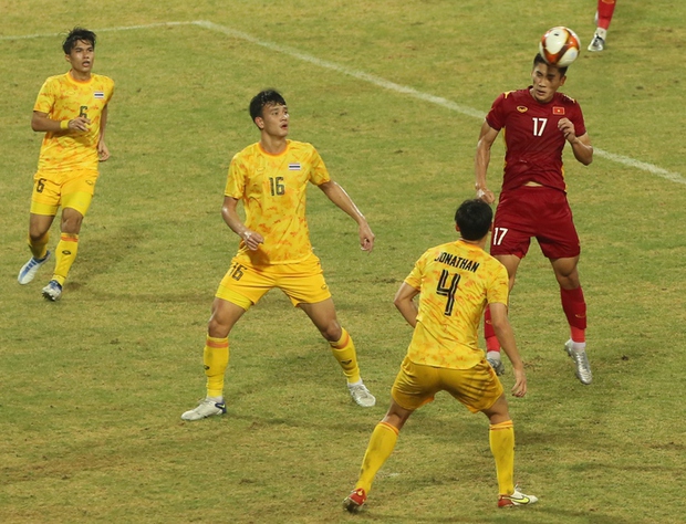 The series of hot boys on the pitch - U23 Vietnam: Not only Nham Manh Dung, other faces are also very impressive!  - Photo 1.