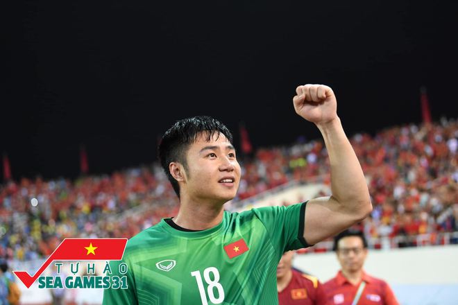 Những khoảnh khắc đầy cảm xúc trong trận chung kết U23 Việt Nam - U23 Thái Lan: Món quà tri ân vô giá tới người hâm mộ và HLV Park Hang-seo - Ảnh 15.