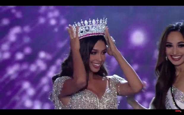 Chung kết Hoa hậu Mexico 2022 bị khán giả ném đá vì sự cố trao nhầm vương miện - Ảnh 3.