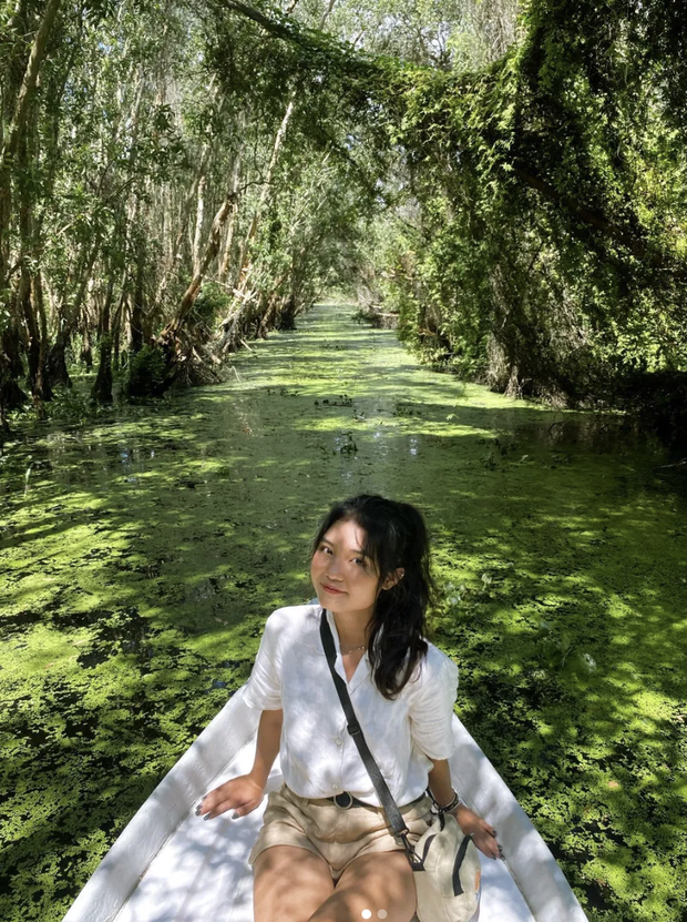 After going up the mountain, going to the sea, I went to the primeval forest to explore, go to the floating village to row a boat right next to Ho Chi Minh City - Photo 14.