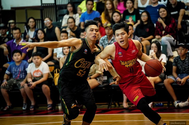 Vo Kim Ban - from the boy who used a coconut tree as a basketball pole to the jewel of the Vietnamese basketball village - Photo 3.