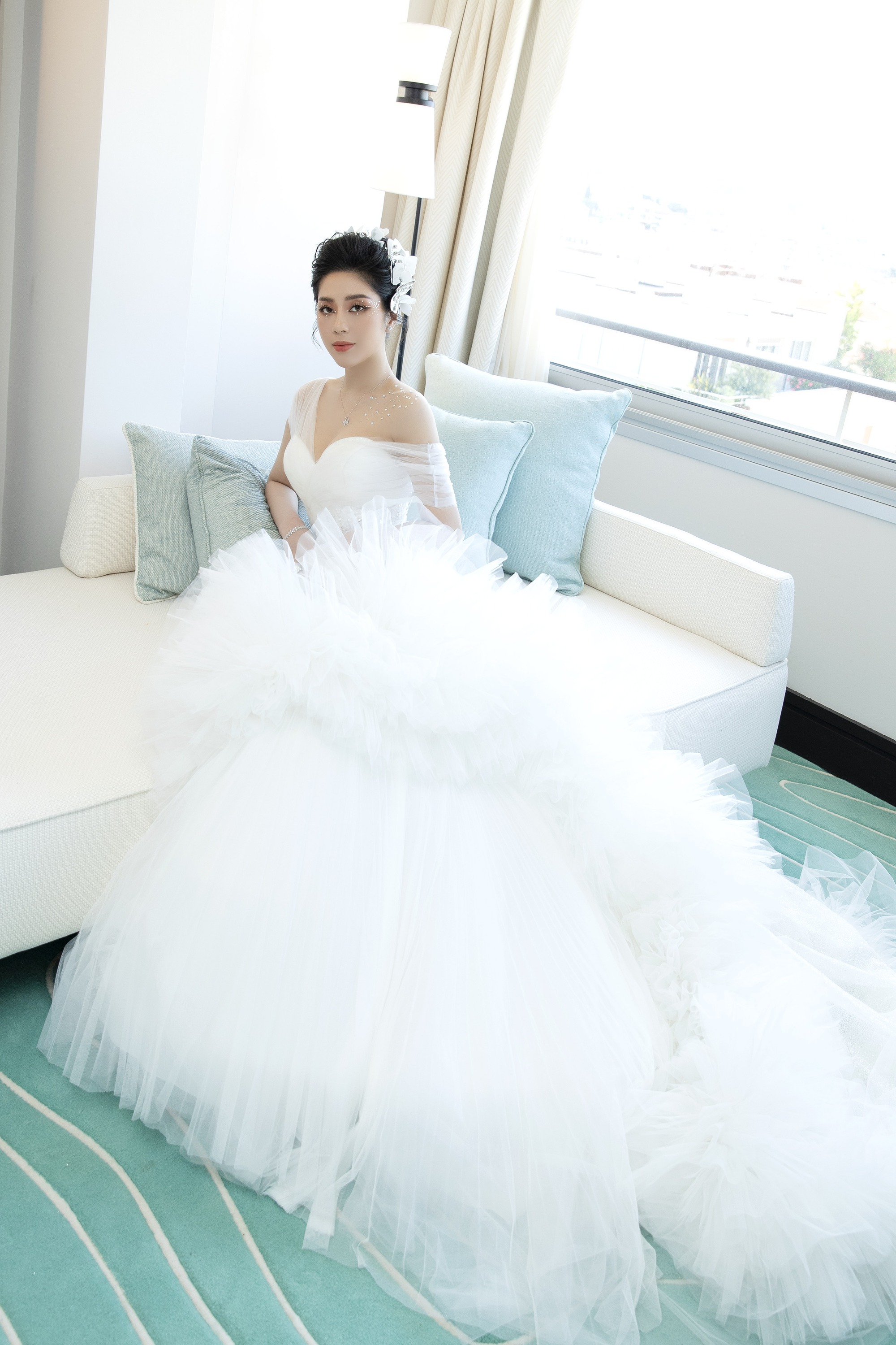 Hoa hậu Tô Diệp Hà hủy dự thảm đỏ Cannes vì lý do sức khỏe - Ảnh 2. Hoa hậu Tô Diệp Hà hủy dự thảm đỏ Cannes vì lý do sức khỏe - Ảnh 2.