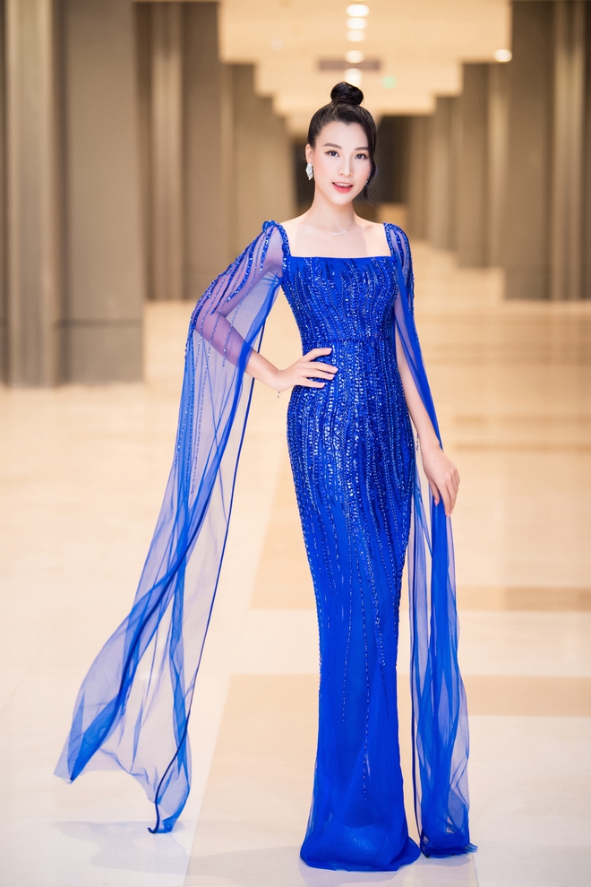Hoa hậu Jennifer Phạm, á hậu Hoàng Oanh đọ sắc tại sự kiện - Ảnh 1.