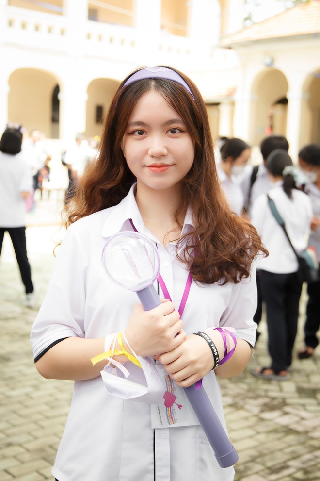 The schoolgirls caused memories at the graduation ceremony of Le Hong Phong (HCMC): Everyone is so beautiful!  - Photo 2.