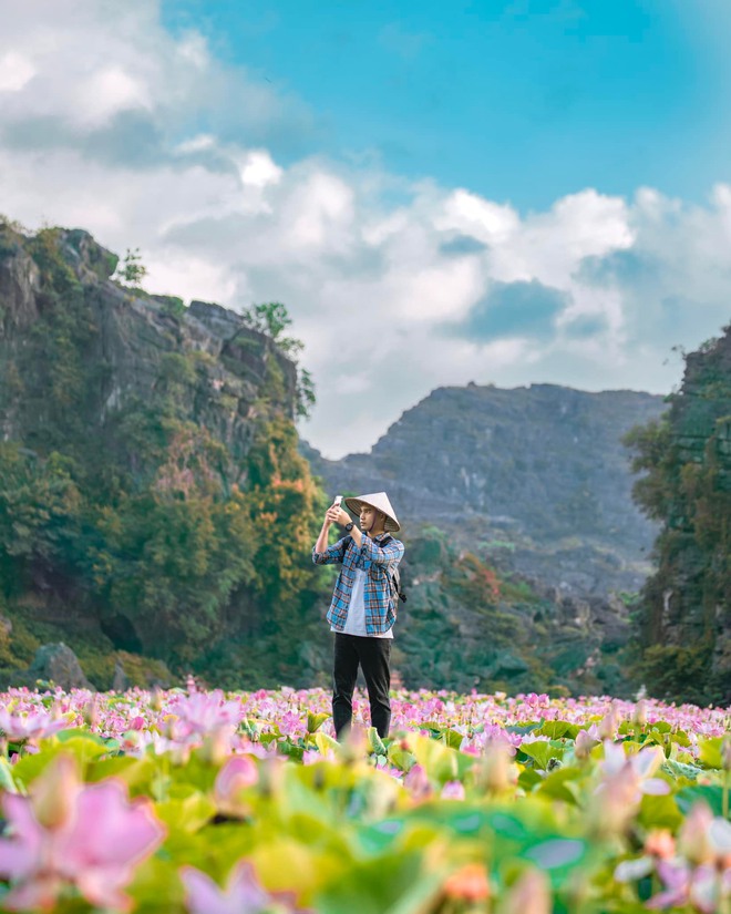 Đừng bỏ lỡ mùa sen đẹp nhất Ninh Bình: Góc nào đứng vào cũng ngút ngàn! - Ảnh 14.