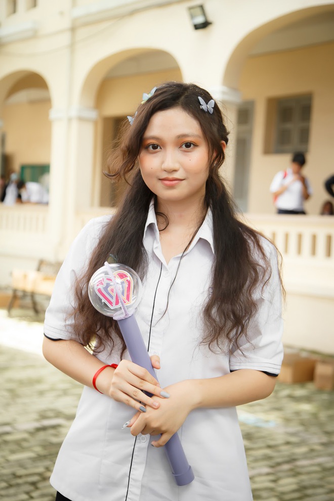 The schoolgirls caused memories at the graduation ceremony of Le Hong Phong (HCMC): Everyone is so beautiful!  - Photo 3.