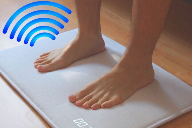 The alarm mat is mandatory to get out of bed, anyone who sleeps in will definitely need it!  - Photo 5.