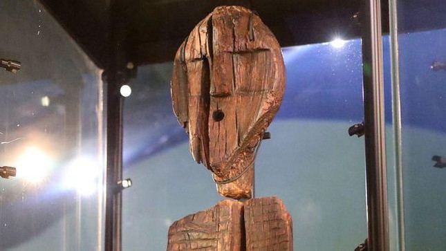 Bí ẩn bức tượng gỗ cổ gần 10.000 năm không mục nát ở Nga - Ảnh 4.