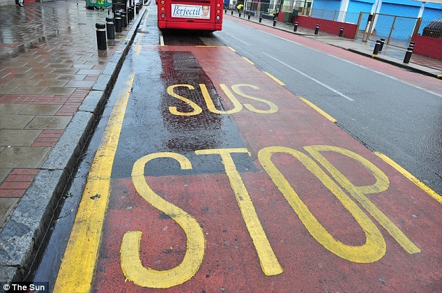 Laugh at the misspelled streets in the UK - Photo 1.