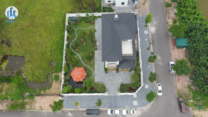 Cho&aacute;ng ngợp biệt thự hoa lan Năm C&aacute;nh Trắng Kinh Bắc rộng 1.000m2 nổi tiếng tại Bắc Ninh - Ảnh 1.