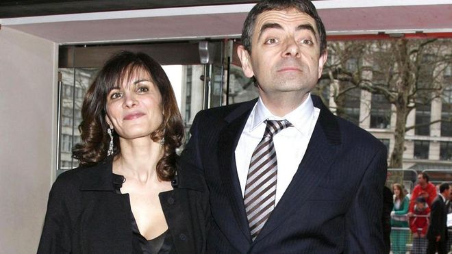 Vua hài Mr. Bean Rowan Atkinson: Vứt bỏ hôn nhân hơn nửa đời người trong vòng 65 giây, để đi theo tiếng gọi tình yêu - Ảnh 12.