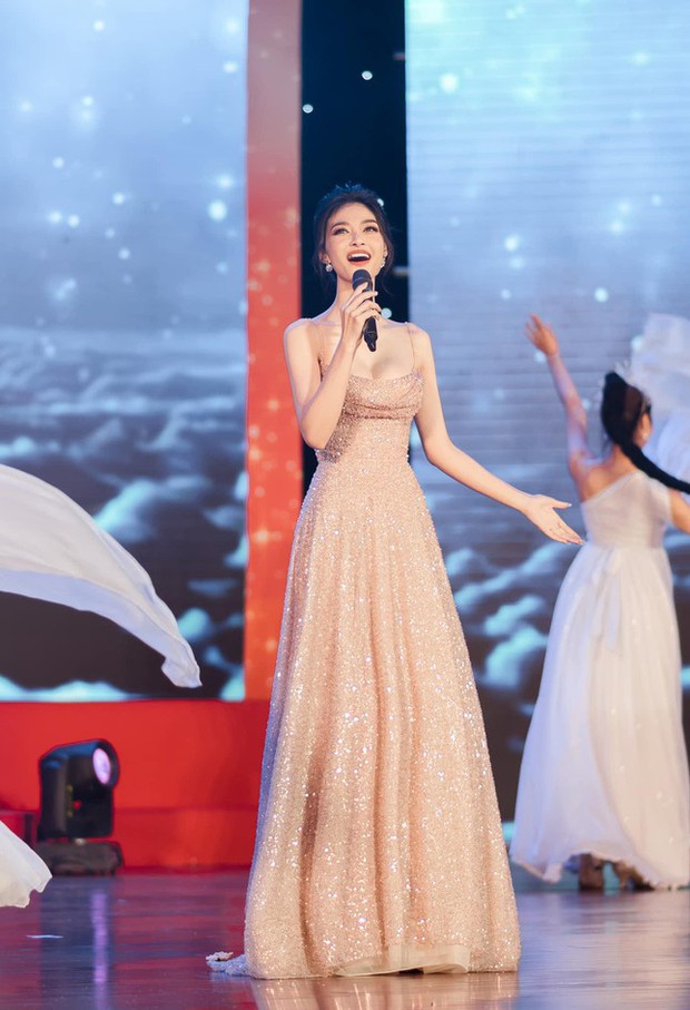 Top 3 Miss World VN 2019: Lương Thùy Linh - Kiều Loan được săn đón, Tường San một con vẫn đẹp mê hồn - Ảnh 9.