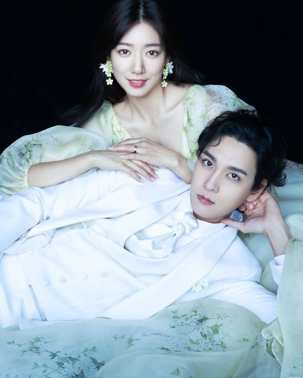 Park Shin Hye hạ sinh con đầu lòng cho tài tử Choi Tae Joon hôm nay - Ảnh 1.