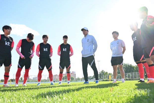 U23 Hàn Quốc triệu tập người kế thừa Son Heung-min, cơ hội nào cho U23 Việt Nam trước thử thách tại VCK U23 châu Á? - Ảnh 3.