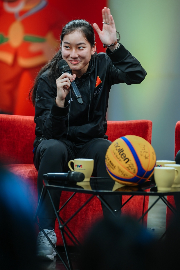 The Vietnamese women's 3x3 basketball team put a bare face on television: Mist makeup is still beautiful despite, the best is Truong Thao Vy - Photo 4.