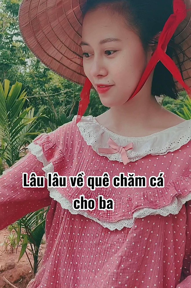 Nữ chủ tịch giả danh TikTok nhập hội đảm đang khi về quê ăn cỗ, khác xa ảnh sang chảnh trên mạng - Ảnh 3.